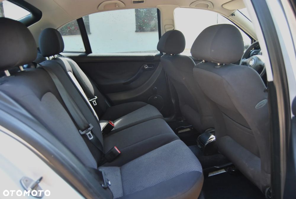 Seat Leon 1.6 Cool - 8