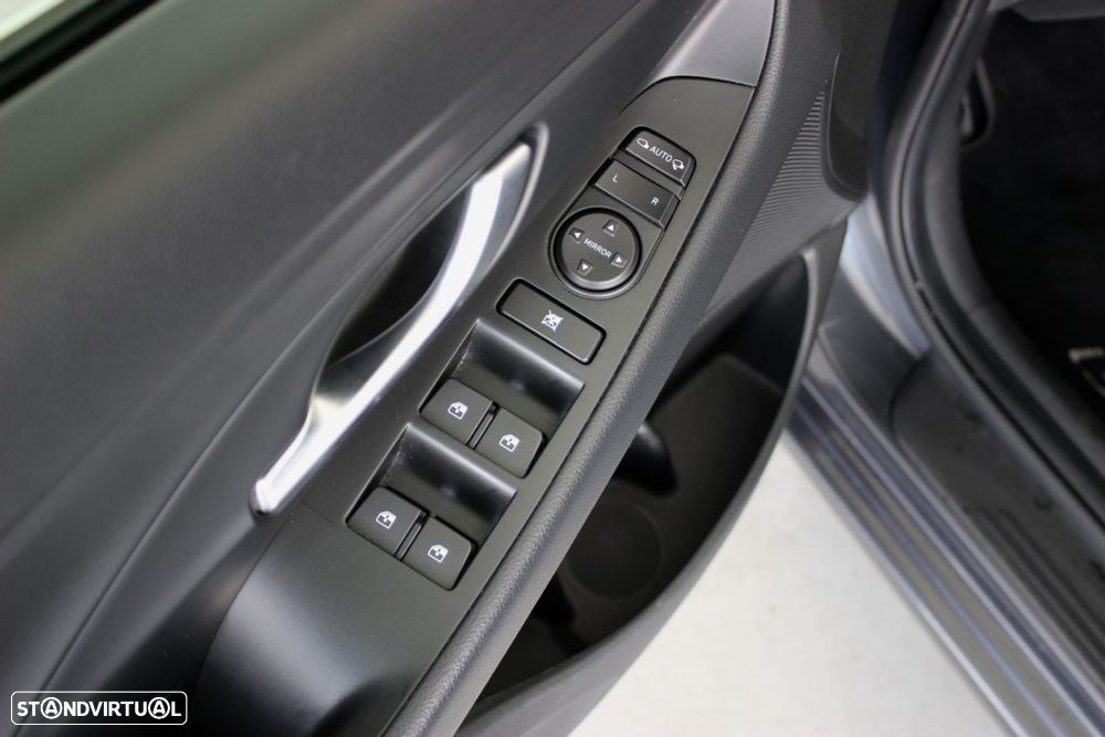 Hyundai i30 SW 1.6 CRDi Style - 13