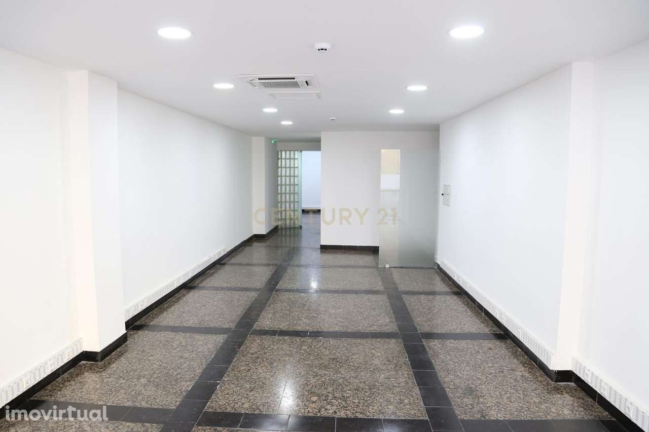 Loja em localização privilegiada - Grande imagem: 5/25