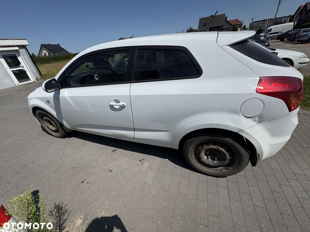 Kia Ceed - 7