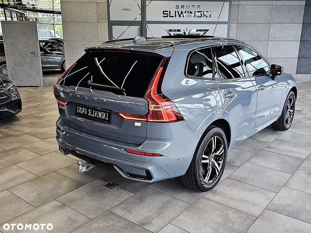 Volvo XC 60 T8 AWD Recharge Plus Black Edition - 9