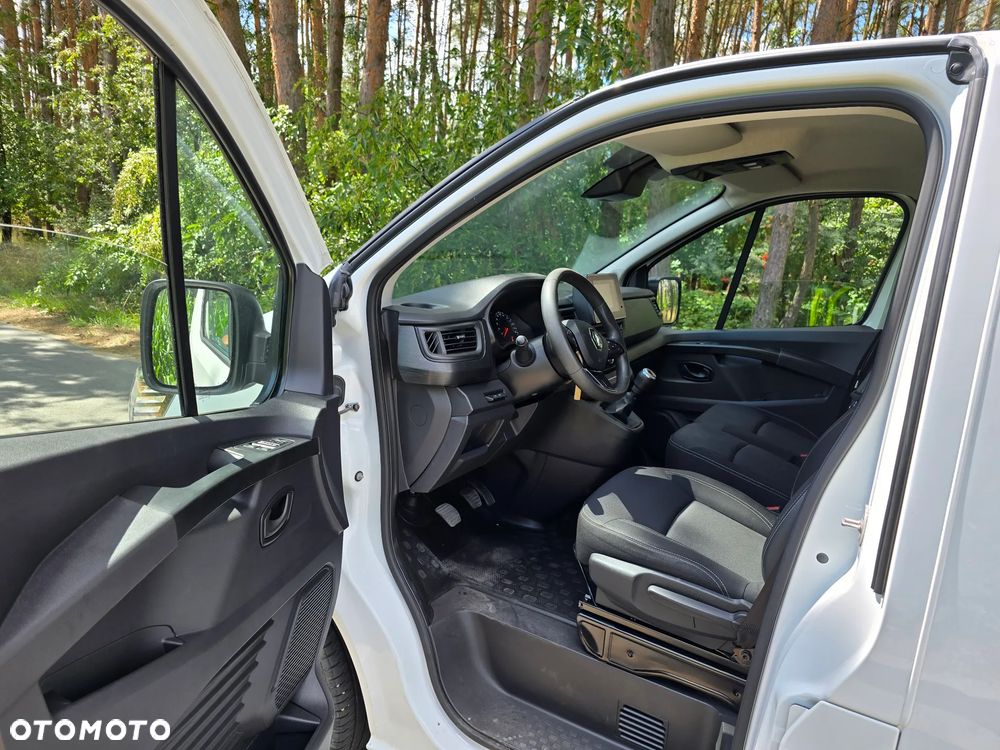 Renault Trafic - 10