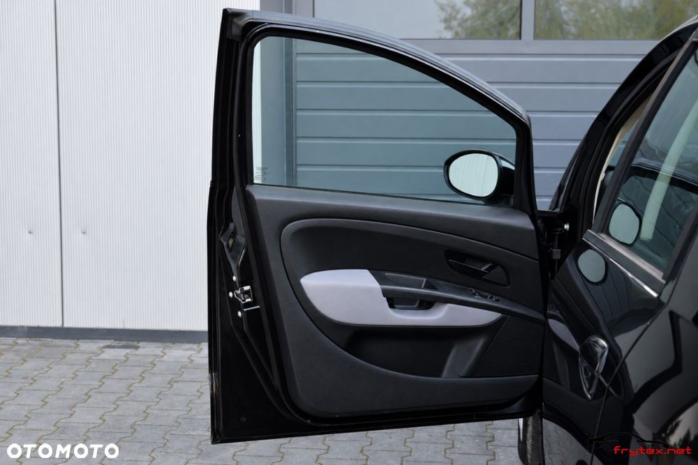 Fiat Grande Punto - 14