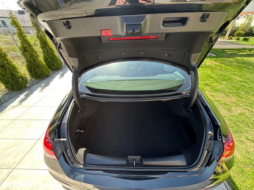 Mercedes-Benz CLA 200 7G-DCT Edition AMG Line - 34