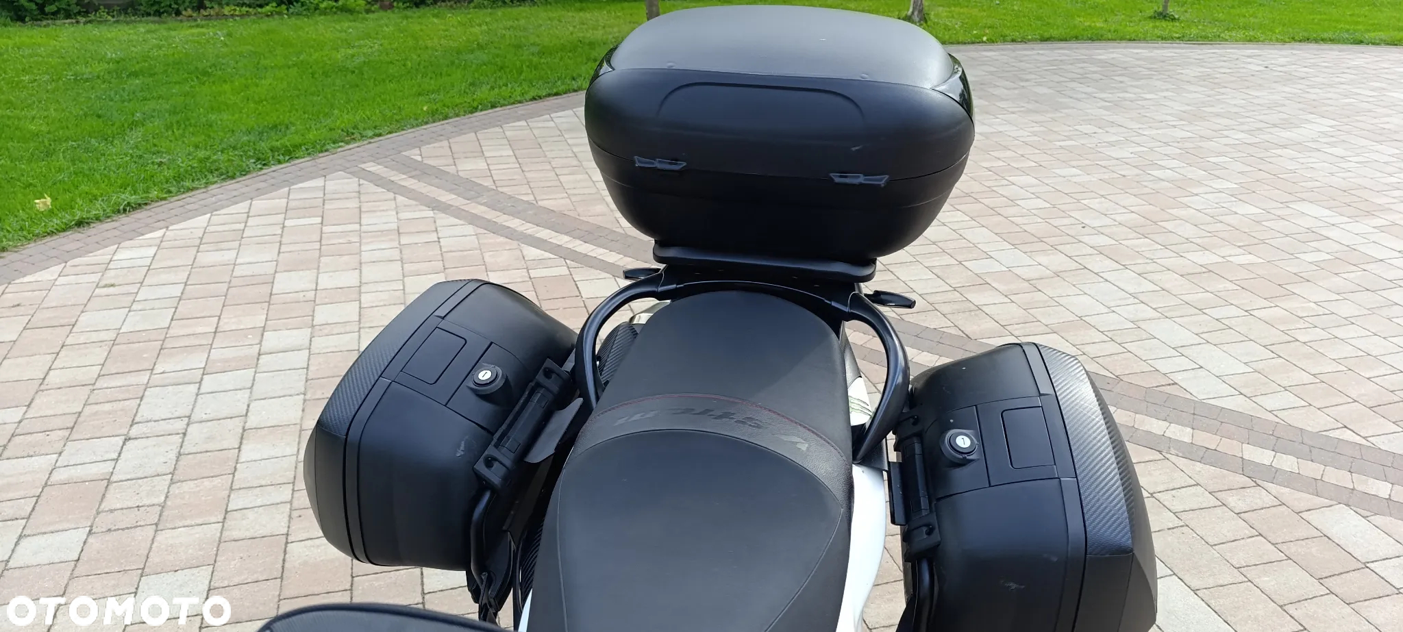 Suzuki V-STROM - 9