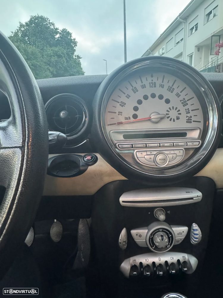 MINI 3 Portas One 1.4 - 11
