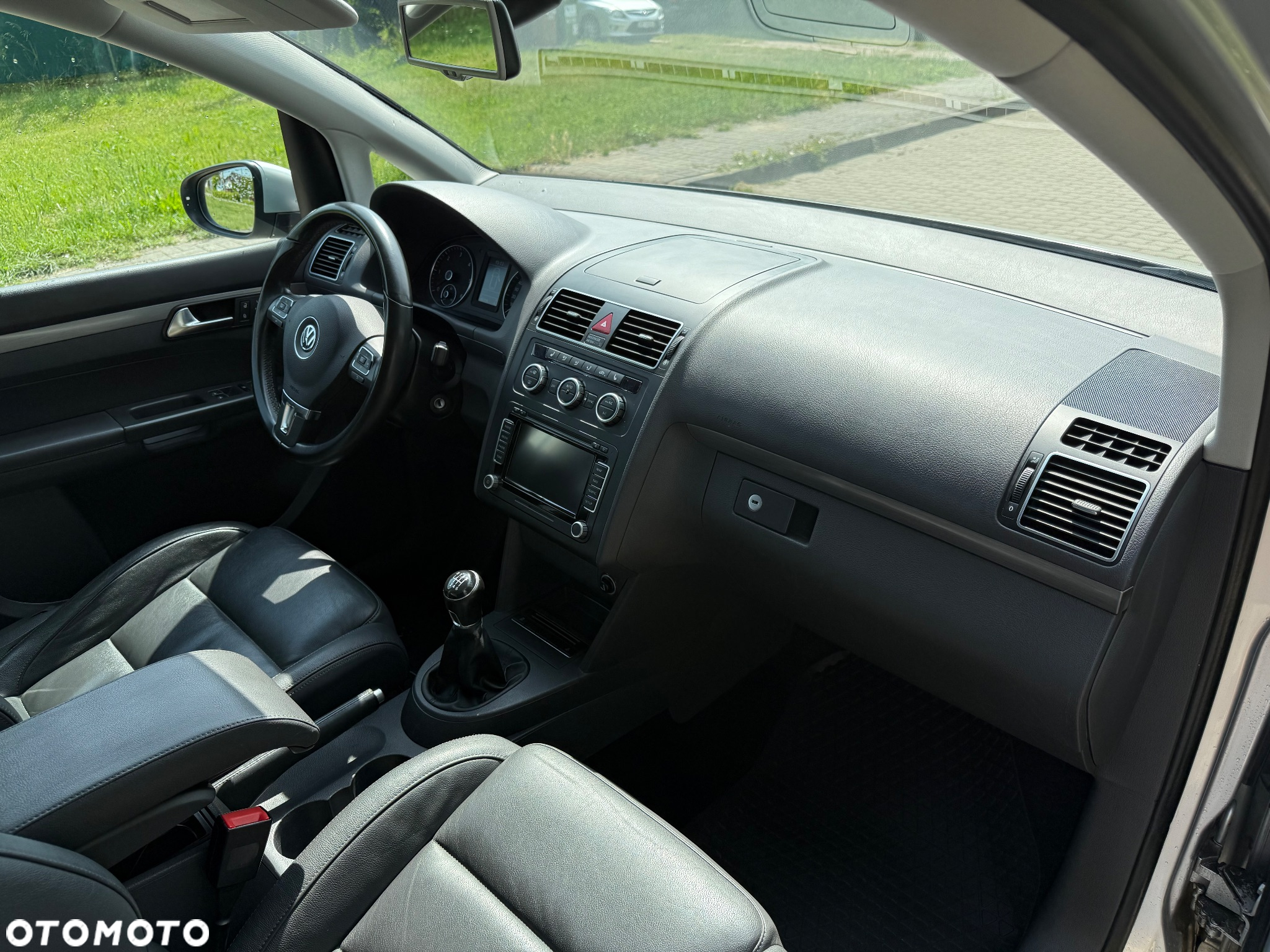 Volkswagen Touran 2.0 TDI DPF Cross - 15
