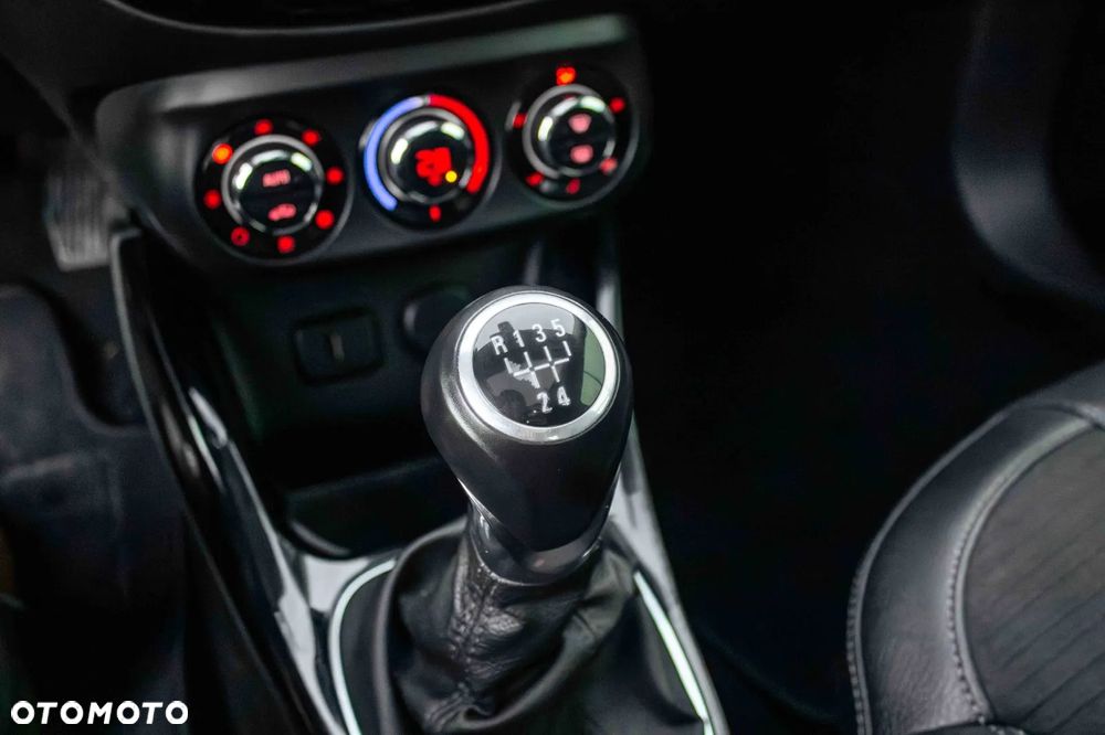 Opel Adam 1.4 Black Jack Easytronic S&S - 18