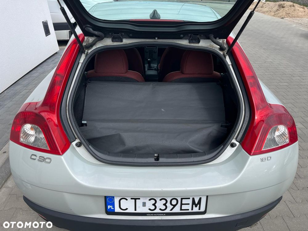 Volvo C30 1.6D - 14