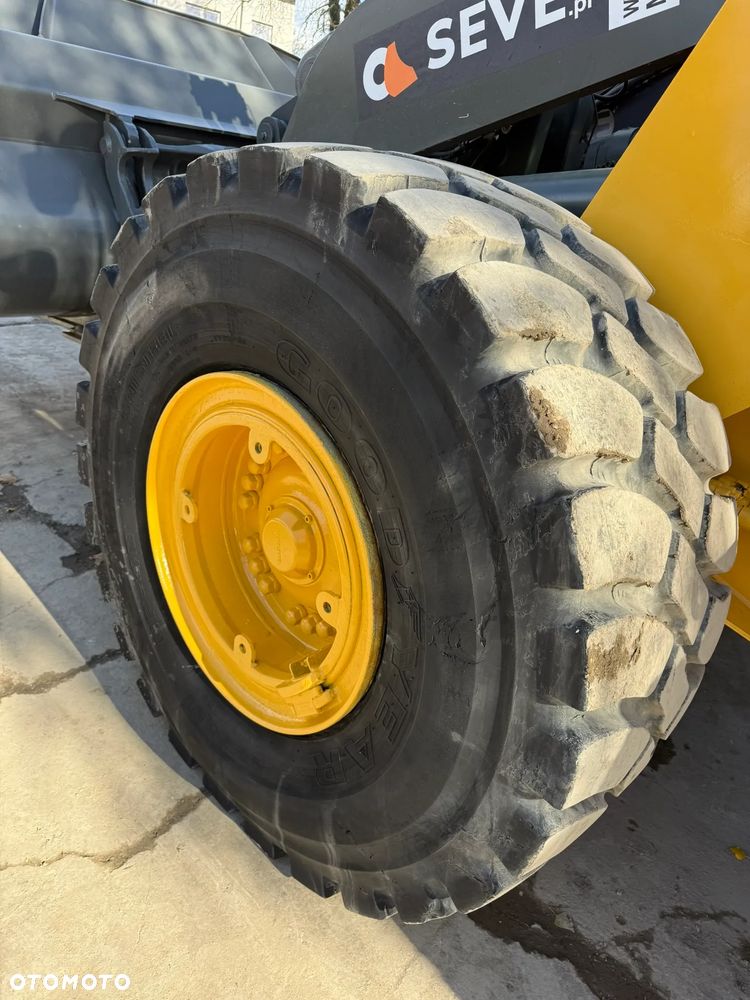 Volvo L 110 H - 9