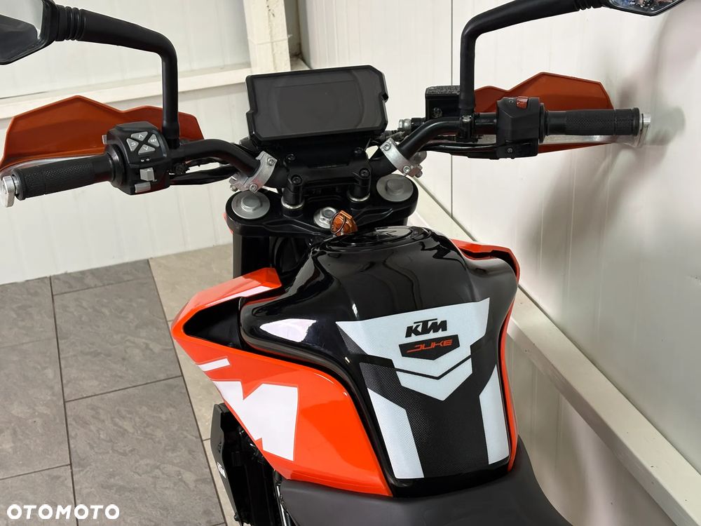 KTM Duke 125 - 10
