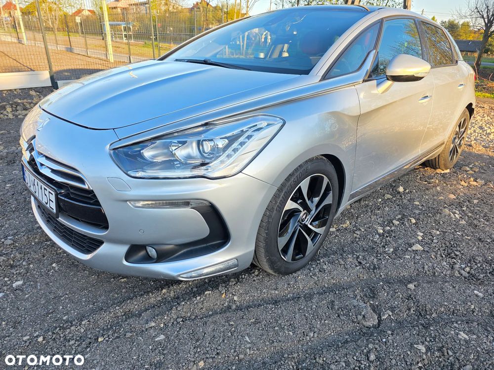 Citroën DS5 2.0 HDi SportChic - 1