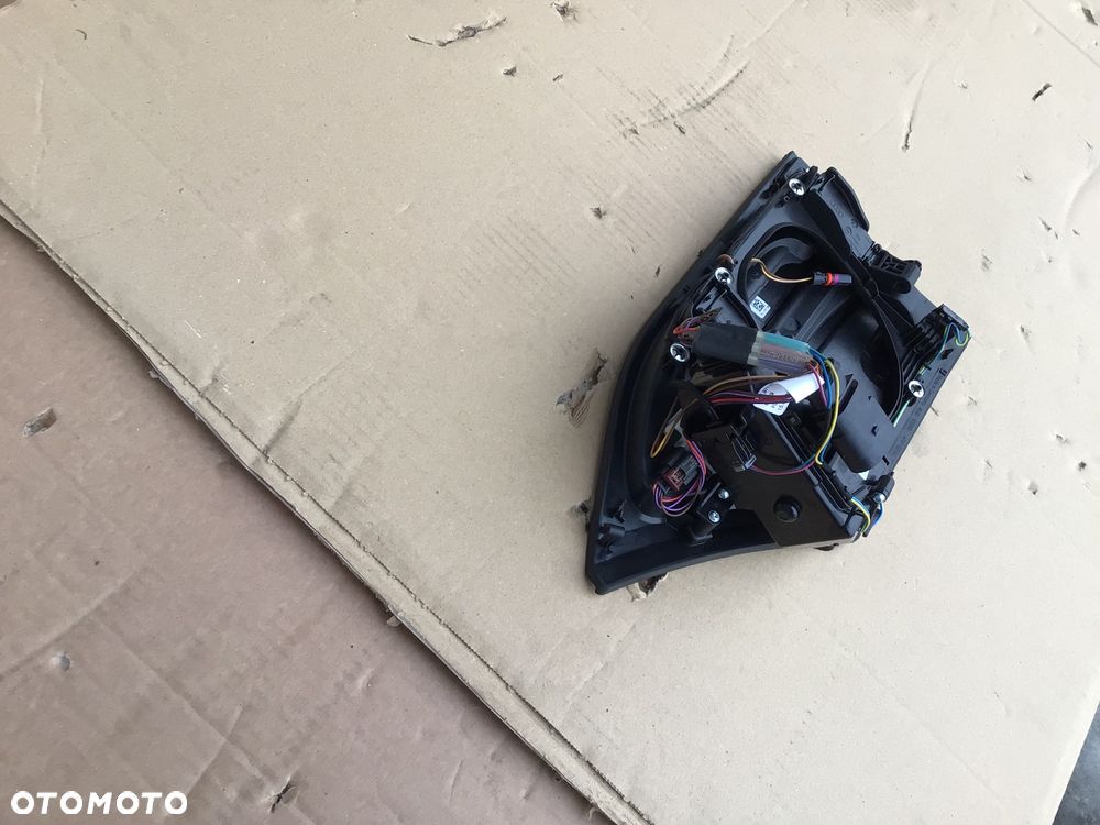 Klapka Gniazdo Elektryczne Audi e-tron 4KE - 4