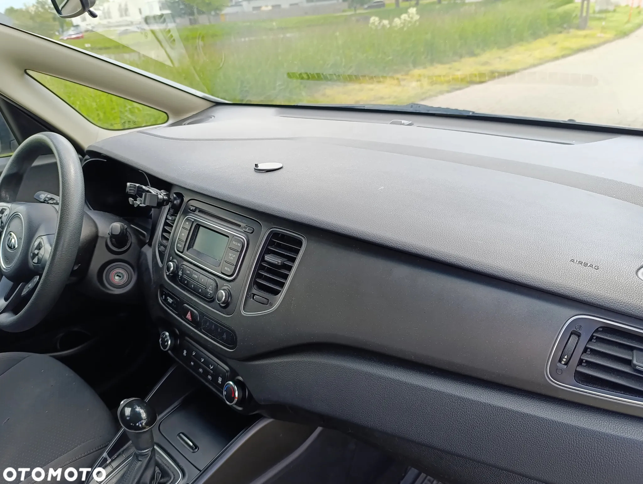 Kia Carens 1.7 CRDi M - 17