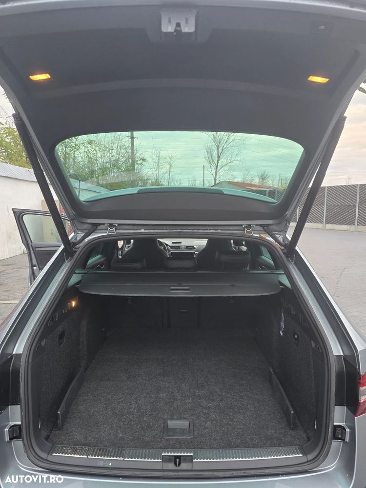 Skoda Superb Combi 2.0 TDI DSG 4X4 Sportline - 16