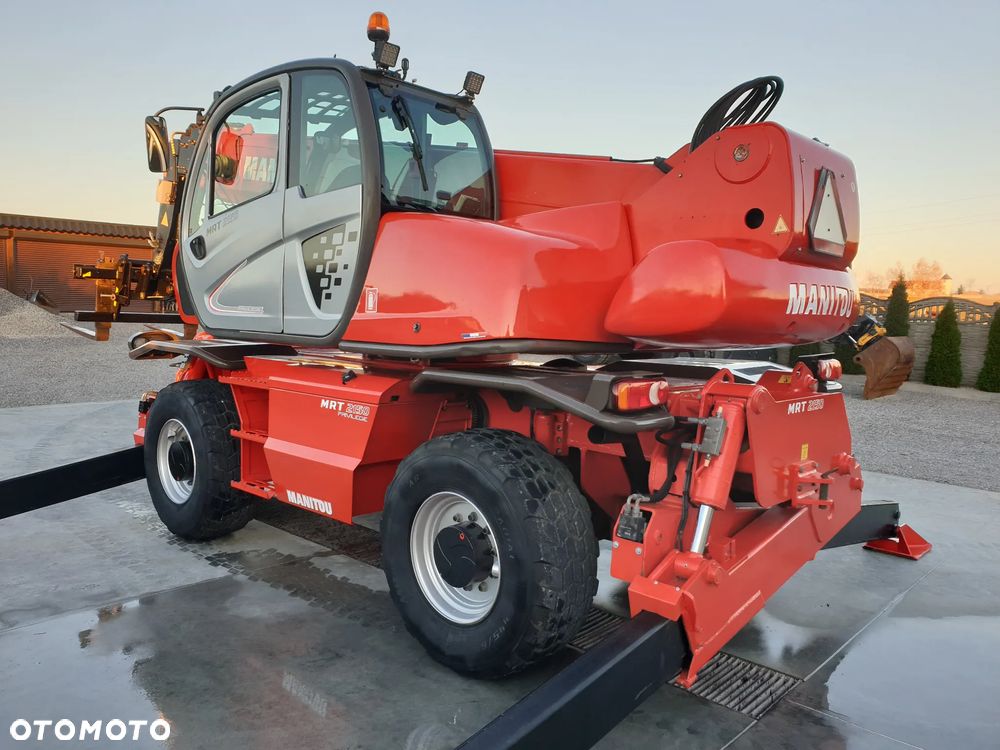 Manitou MRT ROTO Privilege KOSZ/WIDŁY/PILOT SPROWADZONA PIĘKNY STAN - 1