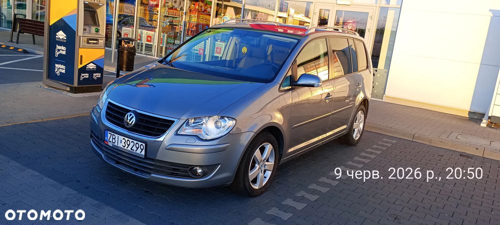 Volkswagen Touran - 8