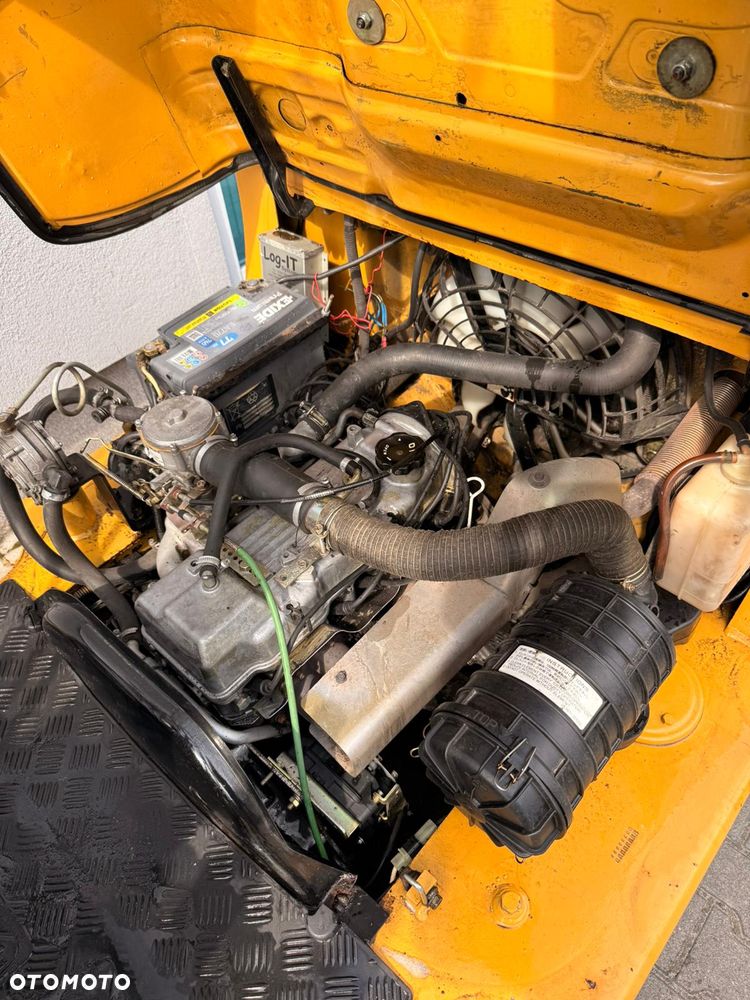 Caterpillar GP25K - 4
