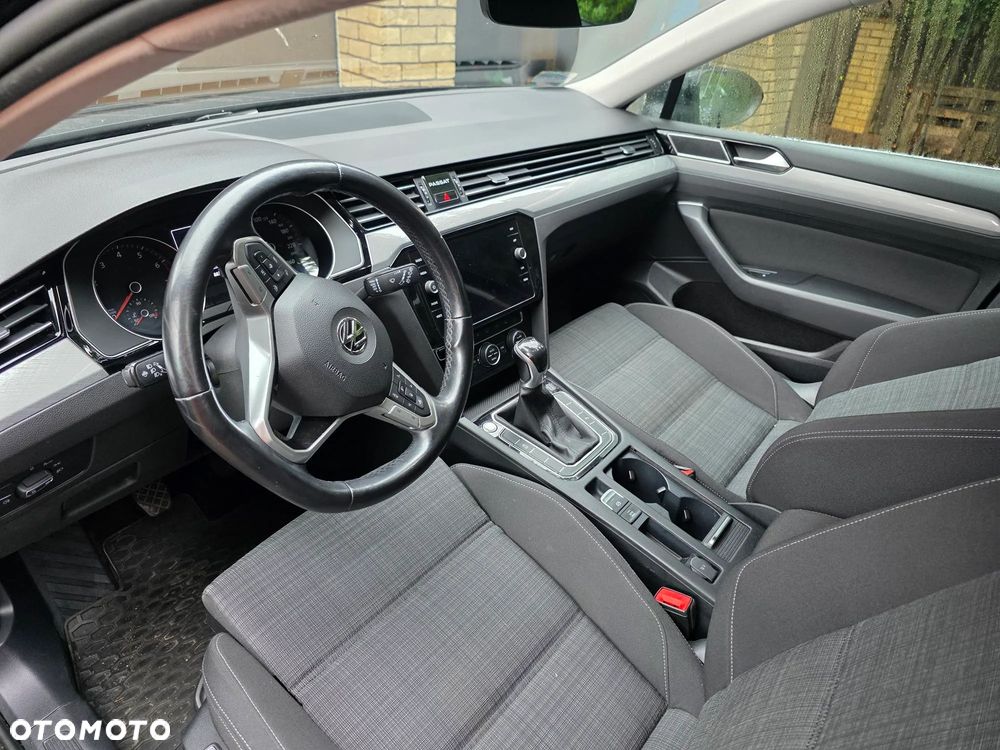 Volkswagen Passat 1.5 TSI EVO Business - 6
