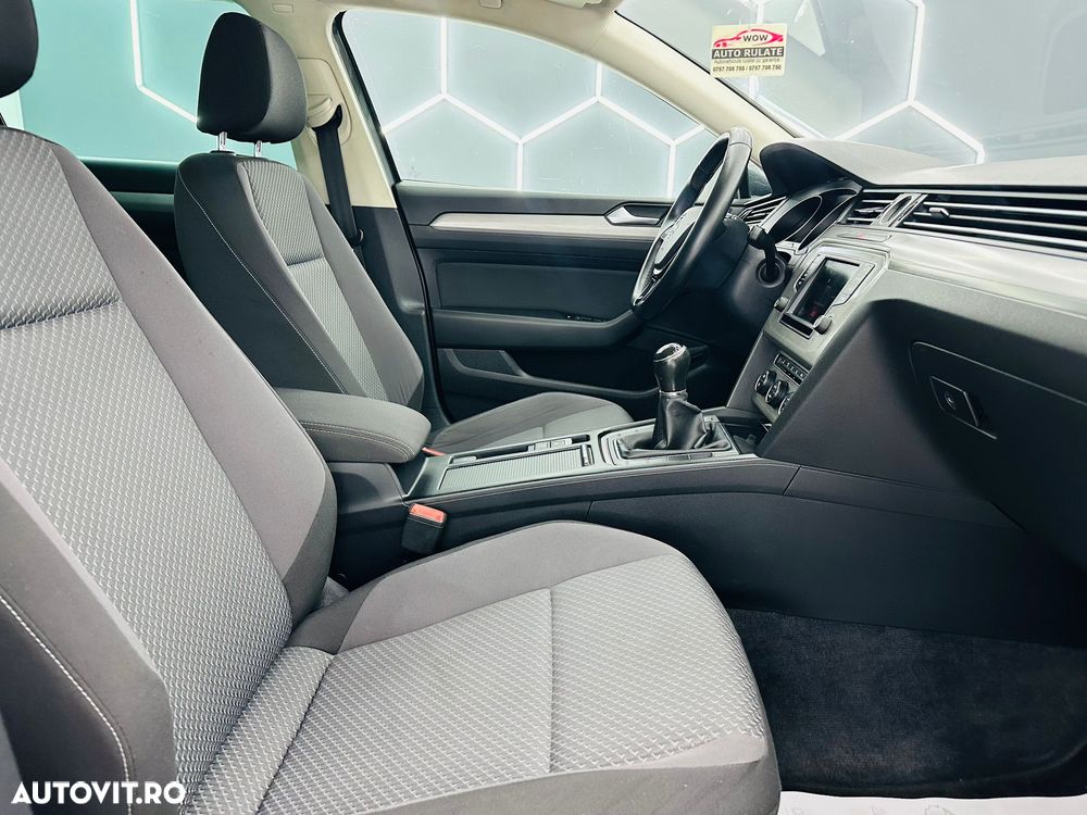 Volkswagen Passat 2.0 TDI Comfortline - 19