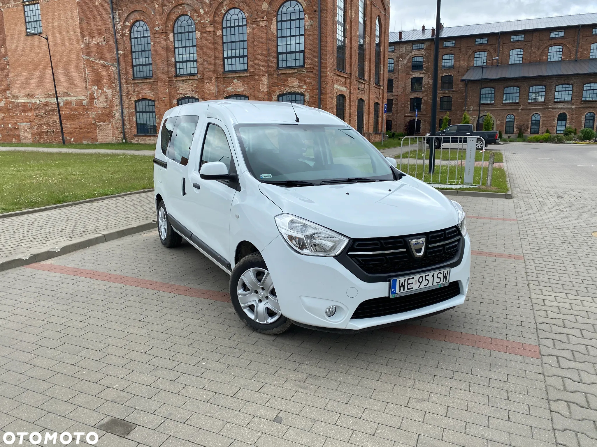 Dacia Dokker 1.5 dCi Laureate - 9