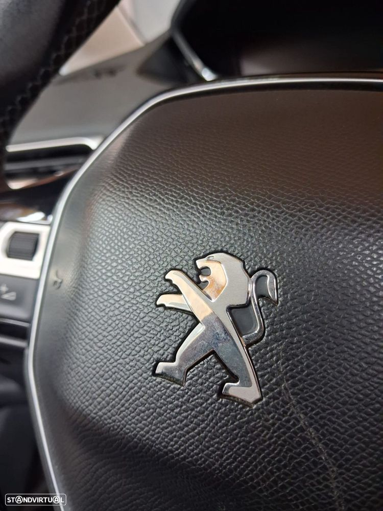 Peugeot 3008 PureTech 130 Stop & Start GPF EAT8 Crossway - 26
