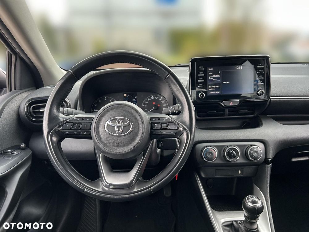 Toyota Yaris - 12