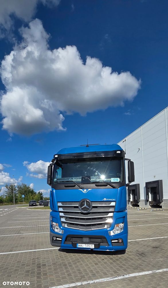 Mercedes-Benz Actros - 10