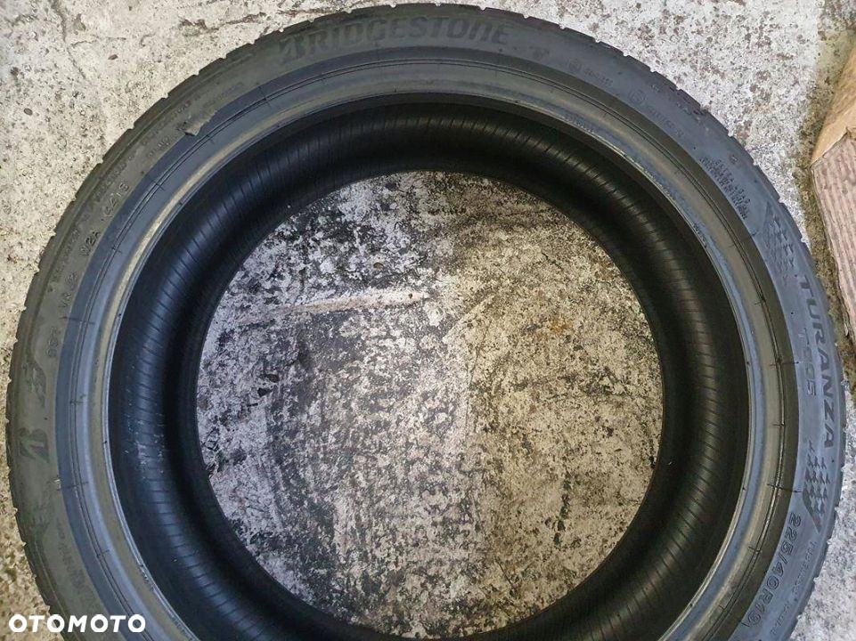 225/40R19 Bridgestone Turanza T005 para lato 5,1 - 6