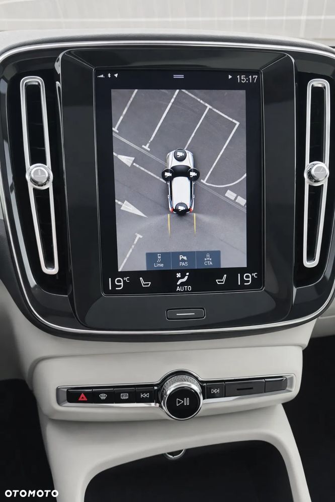 Volvo XC 40 T3 Inscription - 28