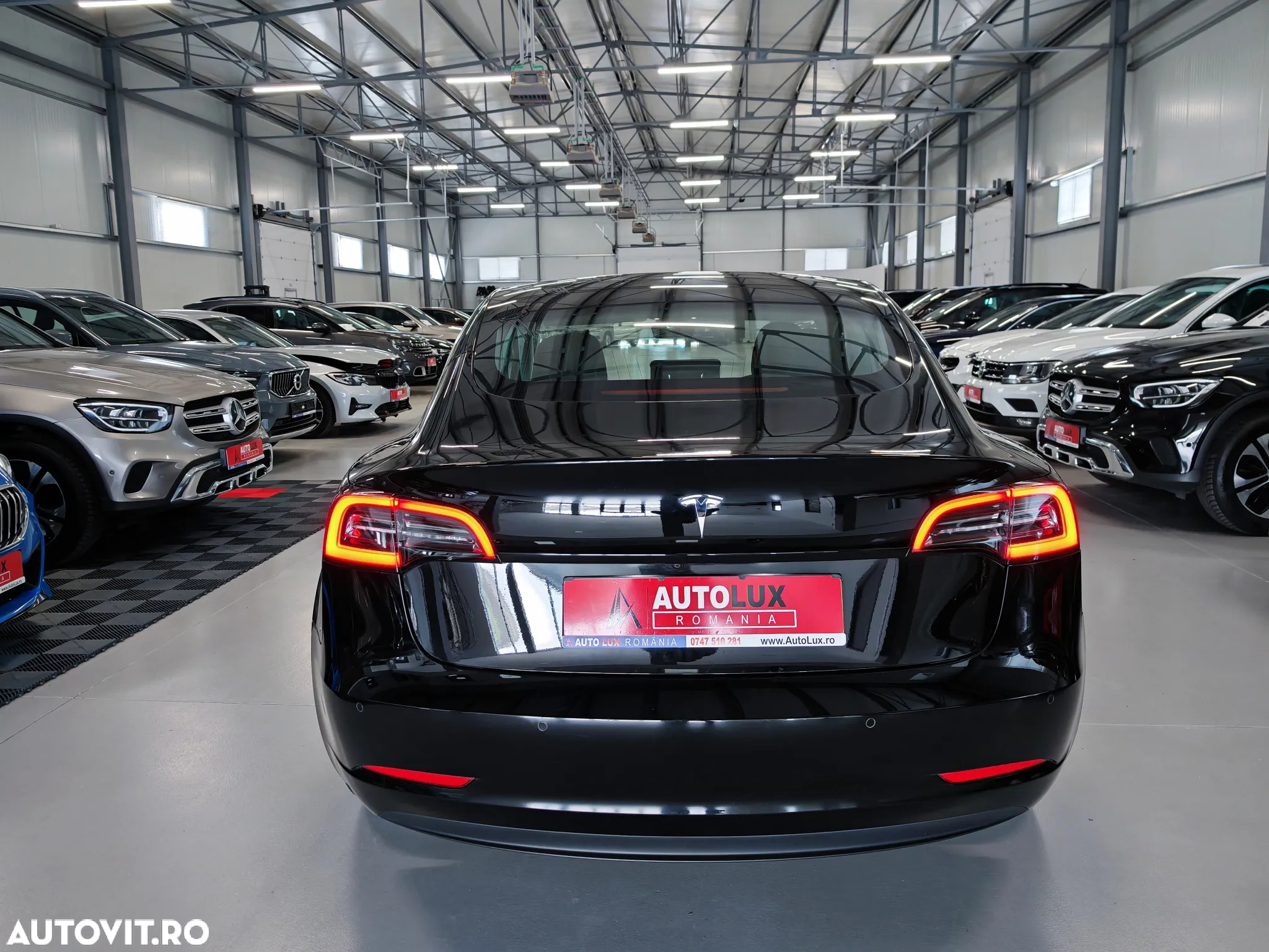 Tesla Model 3 Standard Reichweite Plus Hinterradantrieb - 5