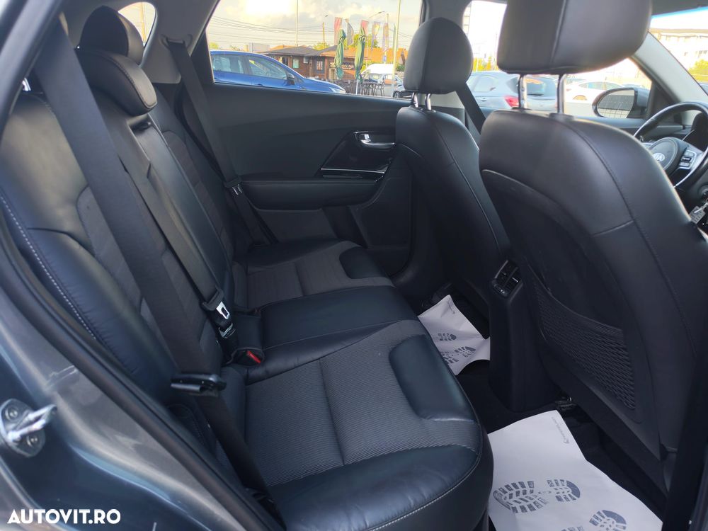 Kia Niro 1.6 GDI 2WD Aut. Spirit - 7