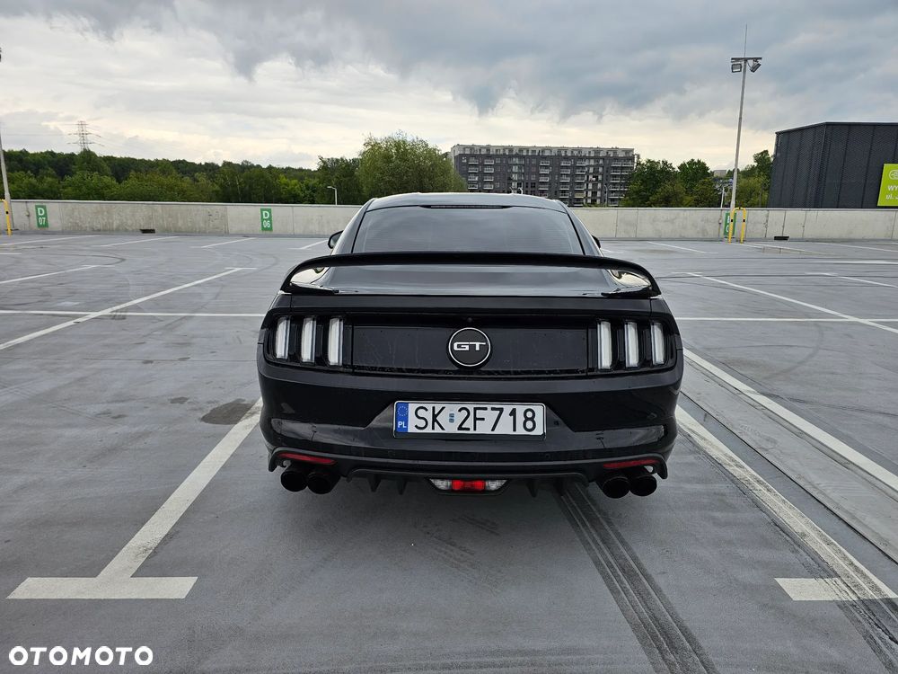 Ford Mustang 5.0 V8 Black Edition - 5