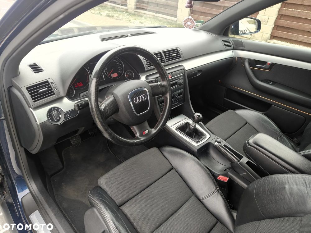 Audi A4 Limousine 2.0 TDI DPF - 22