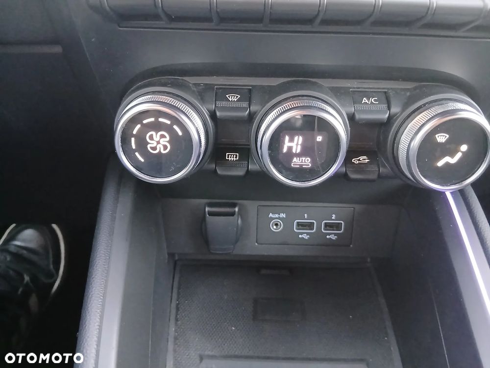 Renault Clio BLUE dCi 115 BUSINESS EDITION - 17