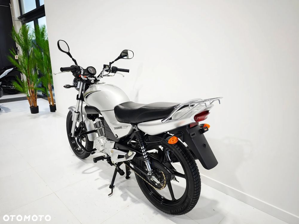 Yamaha YBR - 11