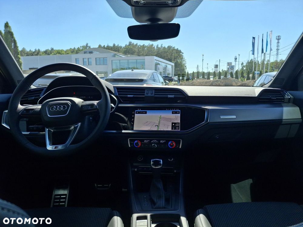 Audi Q3 Sportback - 28