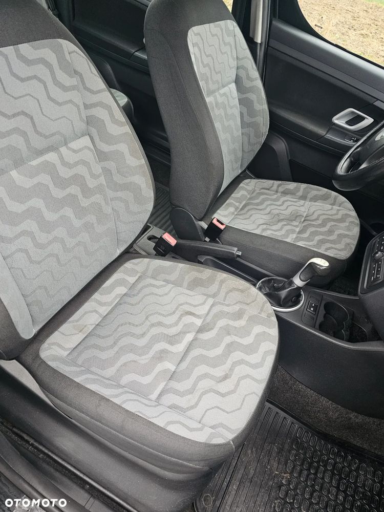 Skoda Roomster 1.4 16V PLUS EDITION - 30