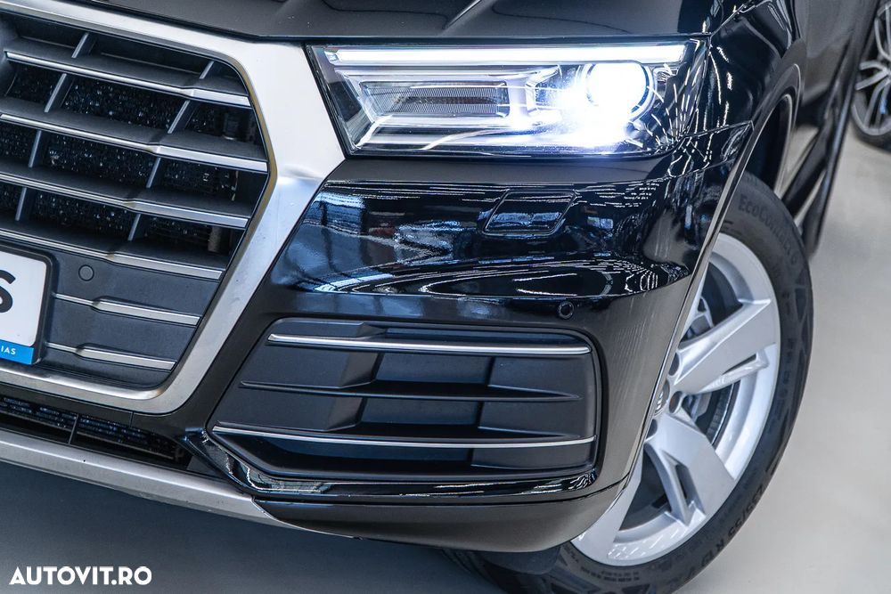 Audi Q5 2.0 40 TDI quattro S tronic Sport - 35