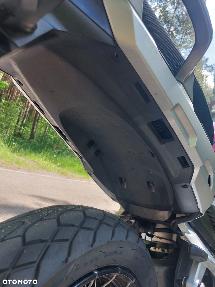 Honda VFR - 15