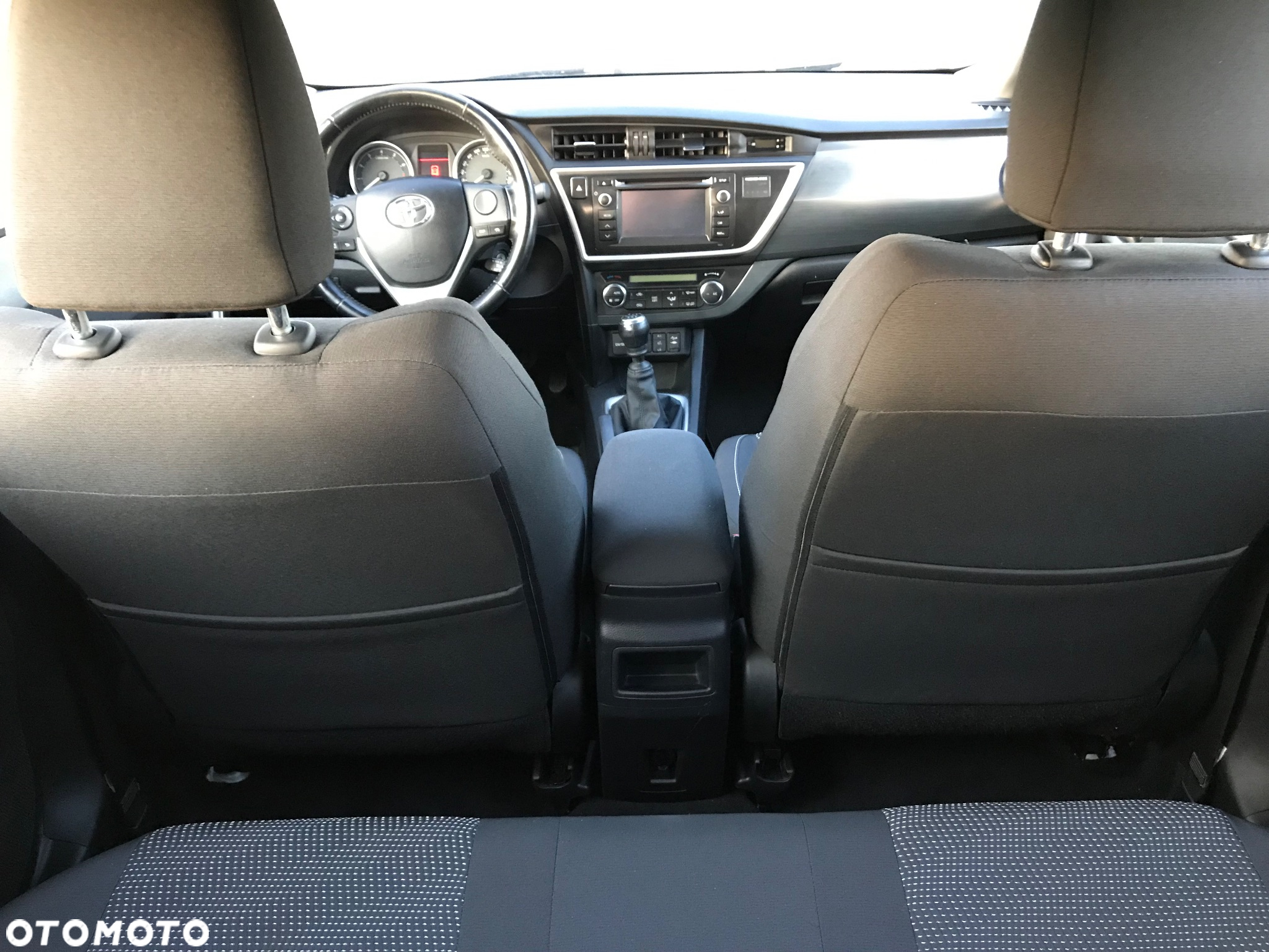 Toyota Auris - 12