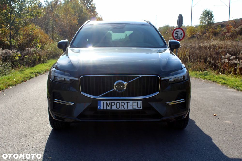 Volvo XC 60 B4 D AWD Geartronic Momentum Pro - 8