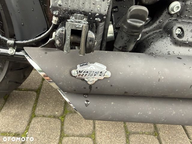 Harley-Davidson Dyna Street Bob - 7