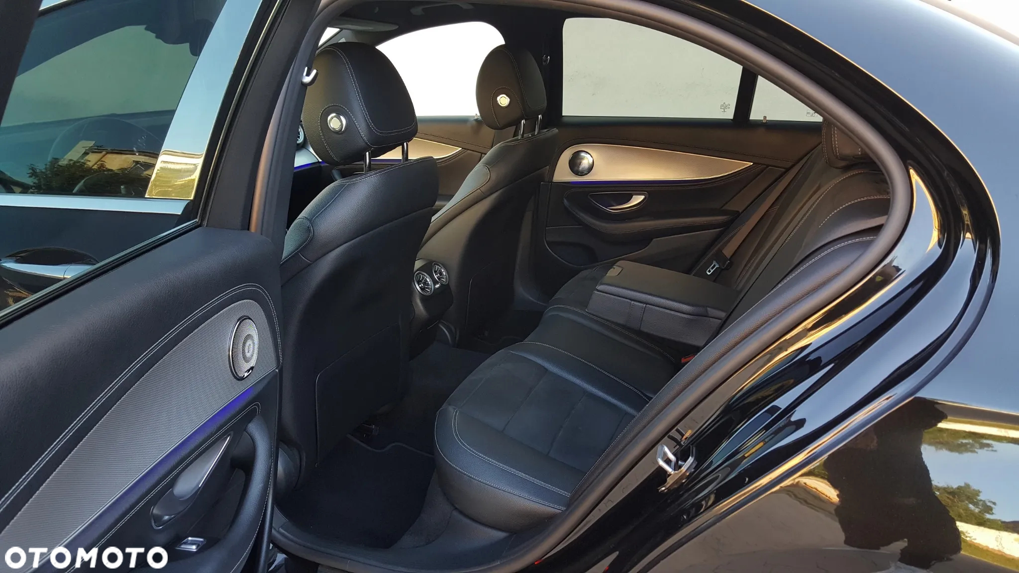 Mercedes-Benz Klasa E 220 d 9G-TRONIC AMG Line - 13