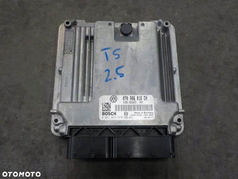 VW T5 2.5 TDI KOMPUTER STEROWNIK 070906016CH - 1