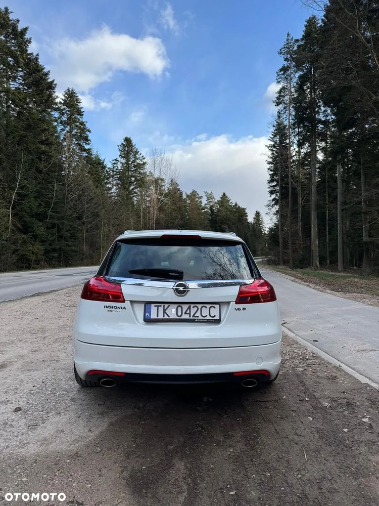 Opel Insignia 2.8 V6 Turbo 4x4 - 13