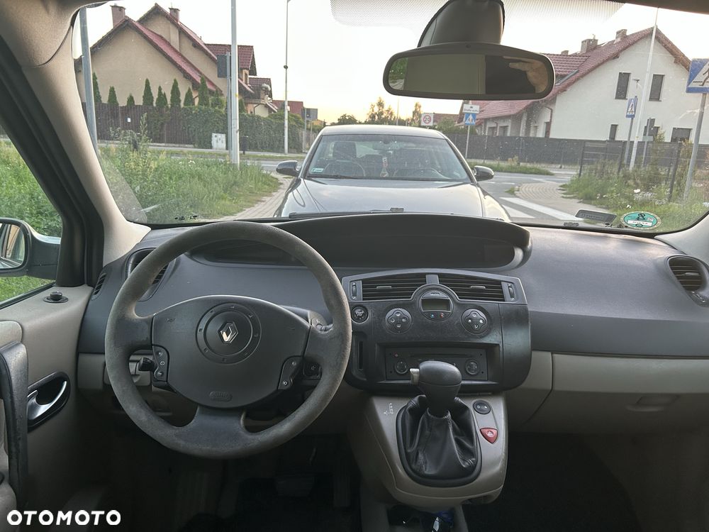 Renault Scenic - 8