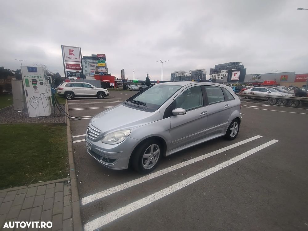 Mercedes-Benz B 200 - 4
