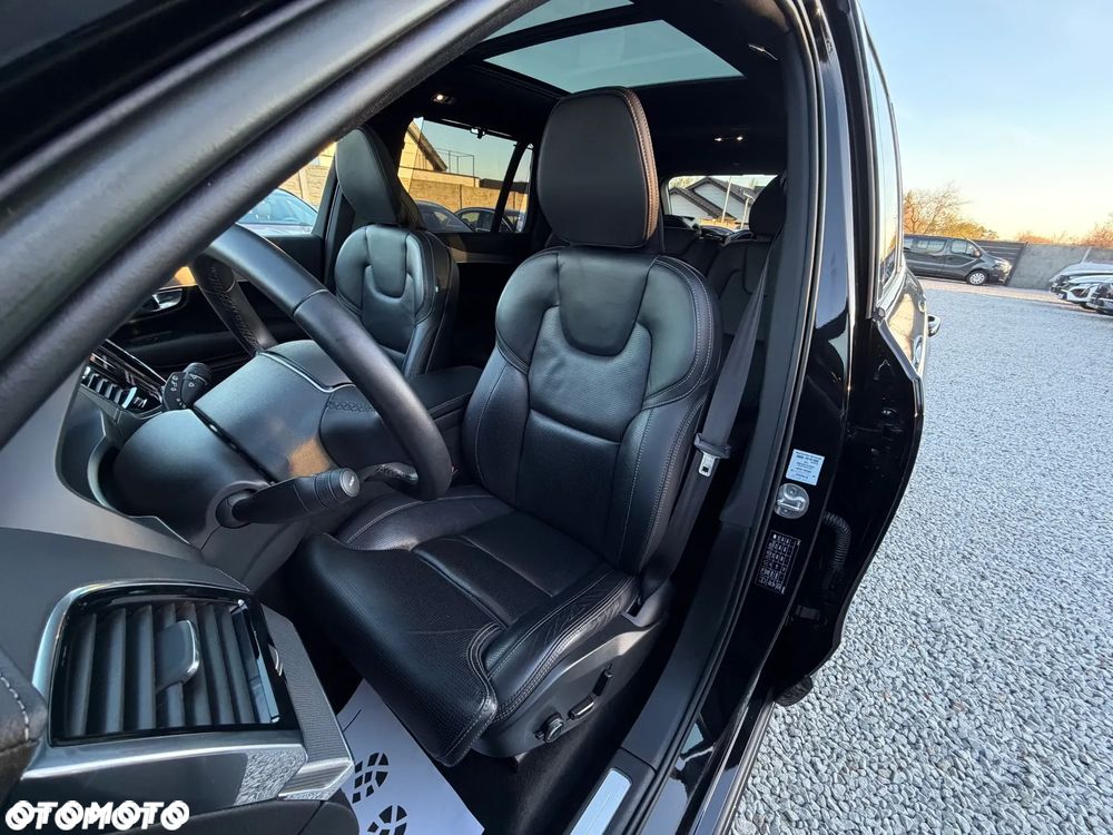 Volvo XC 90 - 31