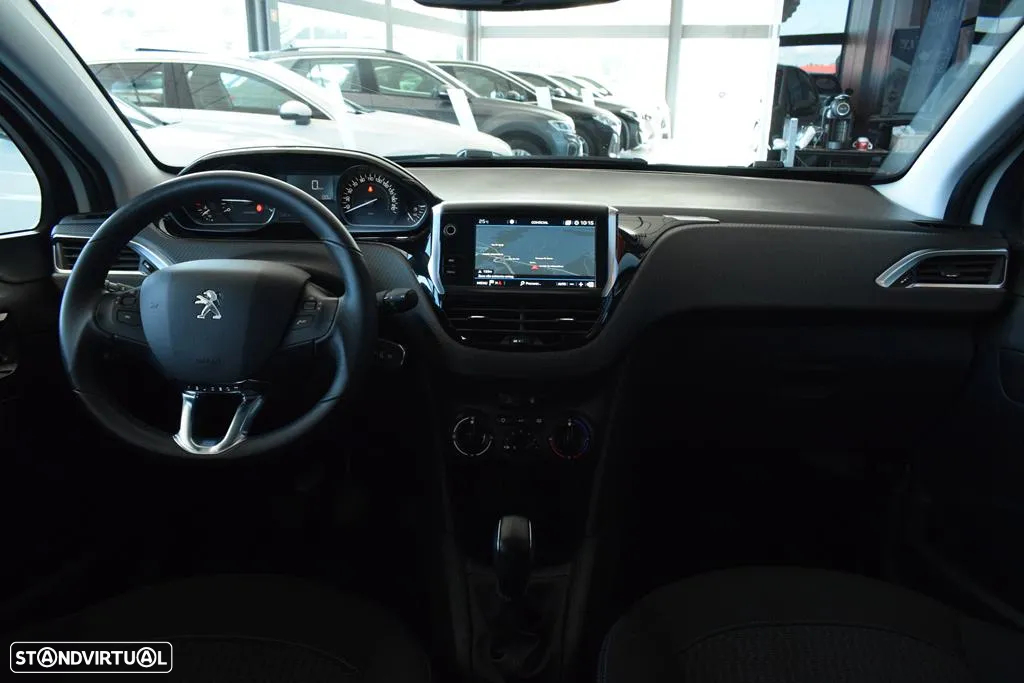Peugeot 208 1.2 PureTech Signature - 33